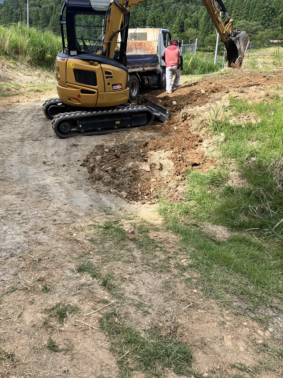 滋賀県高島市D様 道路整地作業を行いました。 | 滋賀 大津 外構工事 エクステリア工事|エコグリーン